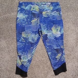 Avia Blue and Yellow Patterned 3/4 Length Leggings